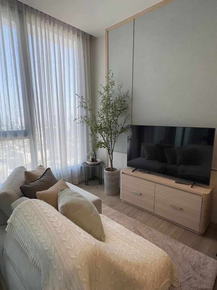 ให้เช่าคอนโดลาดพร้าว เซ็นทรัลลาดพร้าว : ให้เช่า 📍 The Crest Park Residences 📍 เฟอร์นิเจอร์ และ เครื่องใช้ไฟฟ้าครบ ใกล้ BTS และ MRT