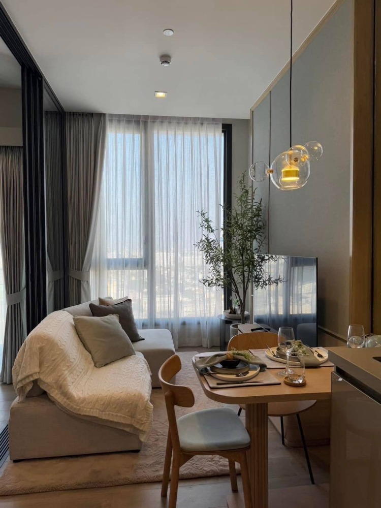 ให้เช่าคอนโดลาดพร้าว เซ็นทรัลลาดพร้าว : ให้เช่า 📍 The Crest Park Residences 📍 เฟอร์นิเจอร์ และ เครื่องใช้ไฟฟ้าครบ ใกล้ BTS และ MRT