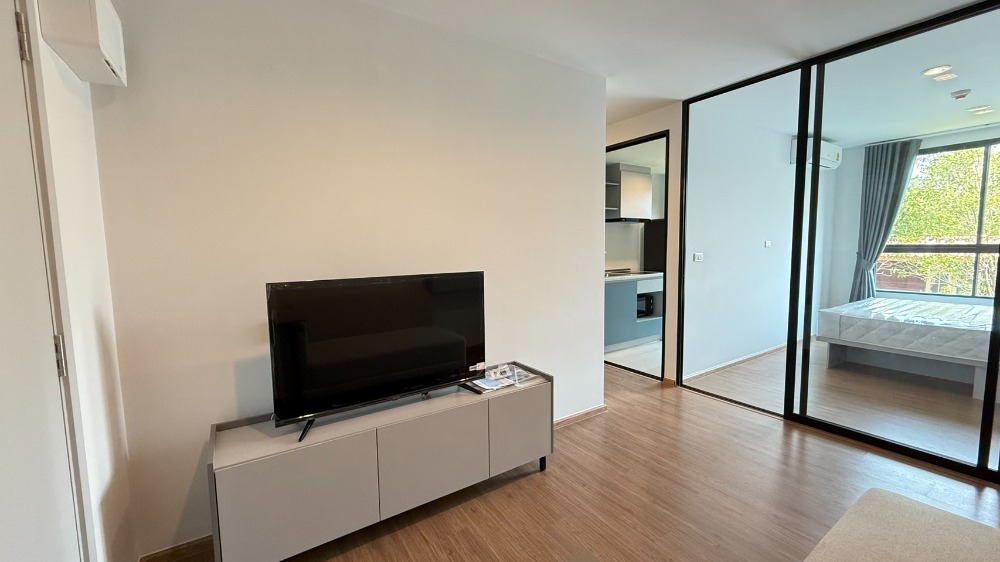 For RentCondoRama9, Petchburi, RCA : 🔥Urgent for rent, new room ready to move in, Niche Mono Rama 9 Condo, project has MRT transportation to Cultural Center. Rent starts at 13,200 baht/month, accepting both Thais and foreigners (6 month / 1 year rental contract) RentNex By Sena