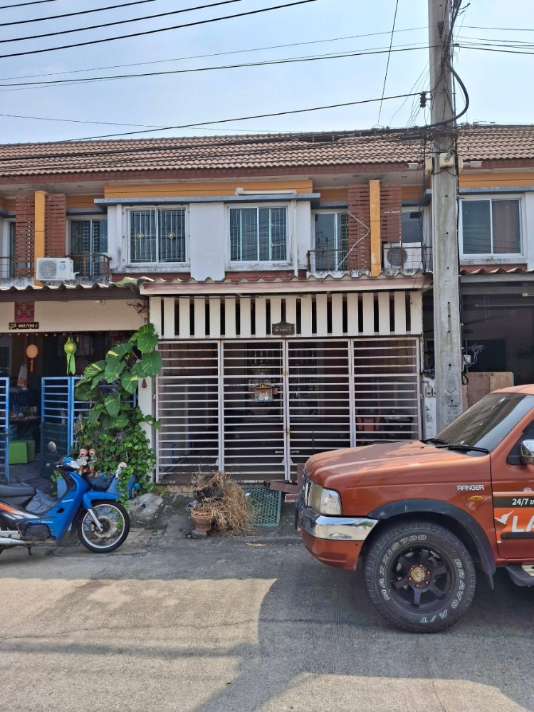 For SaleTownhomeSamut Prakan,Samrong : Urgent sale !! Townhouse