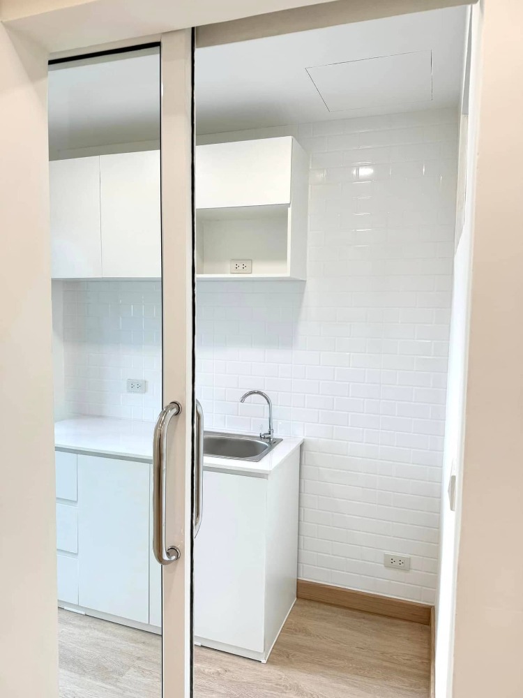 For SaleCondoPattanakan, Srinakarin : Urgent sale 🔥 The Leaf Pattanakan 🔥 complete furniture and electrical appliances, near Airport Link Ramkhamhaeng (PS55975)