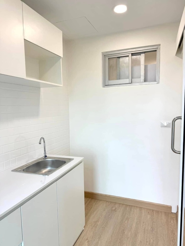 For SaleCondoPattanakan, Srinakarin : Urgent sale 🔥 The Leaf Pattanakan 🔥 complete furniture and electrical appliances, near Airport Link Ramkhamhaeng (PS55975)