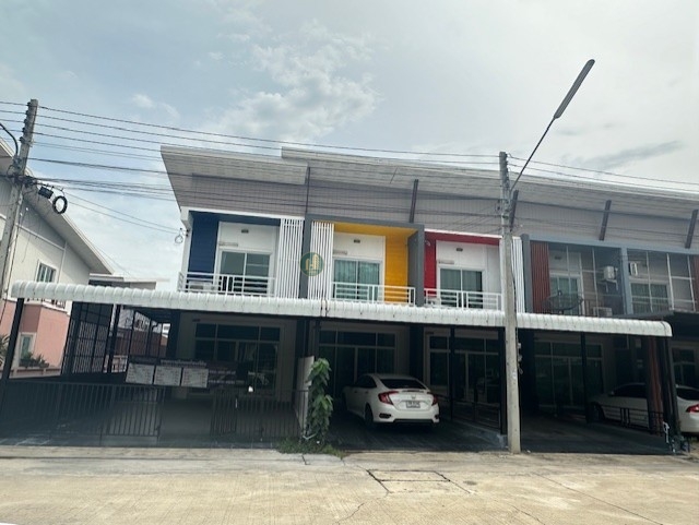 For SaleTownhomeSuphan Buri : 🏡 Townhomes for Sale – PP9 Village, Suphanburi 🏡 ✨ Starting Price: 2.65 Million THB ✨
