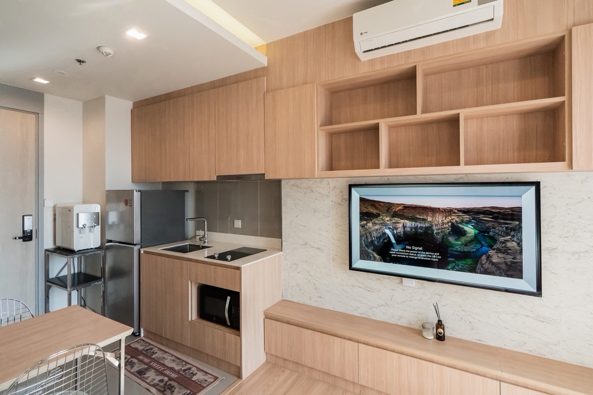 ให้เช่าคอนโดสะพานควาย จตุจักร : ให้เช่าคอนโด 1 ห้องนอน ห้องสวยชั้นสูงสุด เครื่องใช้ไฟฟ้าทุกอย่างยันเครื่องกรองน้ำ Coway เลี้ยงสัตว์ได้ครับ ล้างแอร์ให้ 2 ครั้งต่อปี