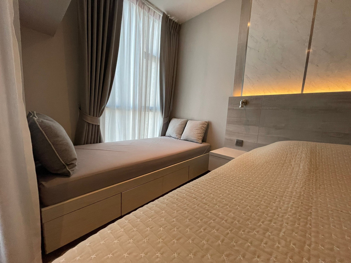 ให้เช่าคอนโดสุขุมวิท อโศก ทองหล่อ : (ปล่อยเช่า)🟢 คอนโด RHYTHM Ekkamai I ห้อง Studio เฟอร์+เครื่องใช้ไฟฟ้าครบㅡ ใกล้ 🚆BTS เอกมัย																									