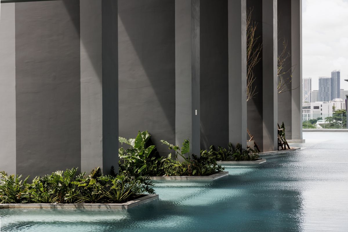 For RentCondoRamkhamhaeng, Hua Mak : 🔥Urgent rent, new room ready to move in 🔥Niche Mono Ramkhamhaeng Condo. The project has a shuttle to Ramkhamhaeng University / BTS Lam Sali Intersection. Rent starts at 16,200 baht/month, accepting both Thais and foreigners (with 6 month / 1 year rental c