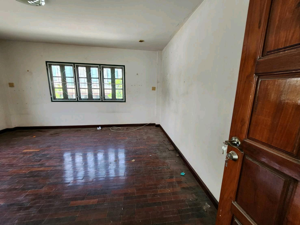 ให้เช่าที่ดินสุขุมวิท อโศก ทองหล่อ : ประกาศให้เช่าที่ดิน พร้อมสิ่งปลูกสร้าง ทองหล่อ & พร้อมพงษ์