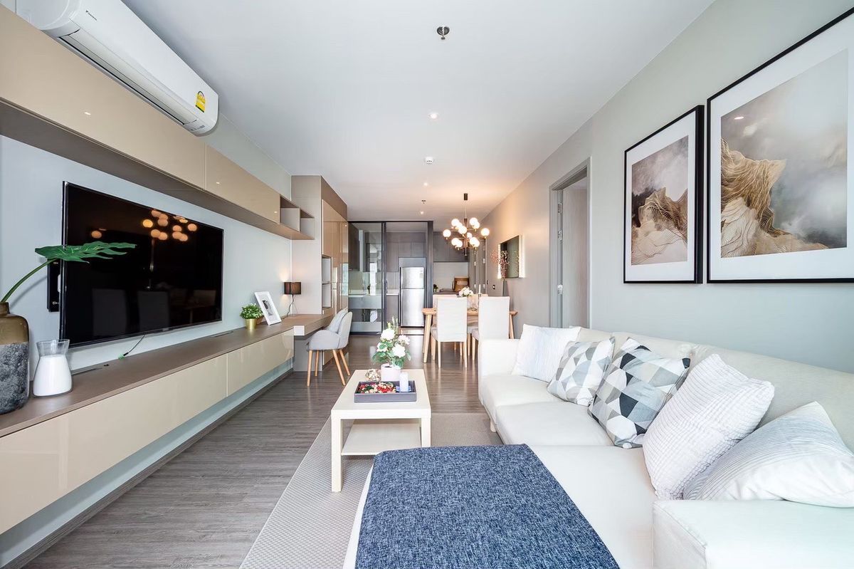 For RentCondoSukhumvit, Asoke, Thonglor : (For Rent) Corner Unit  2 Beds 2 Baths  80 Sqm.- Fully furnished, READY TO MOVE IN (BTS Ekkamai)