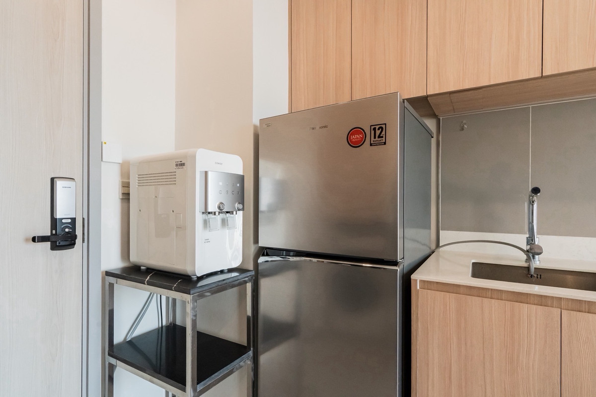 ให้เช่าคอนโดสะพานควาย จตุจักร : ให้เช่าคอนโด 1 ห้องนอน ห้องสวยชั้นสูงสุด เครื่องใช้ไฟฟ้าทุกอย่างยันเครื่องกรองน้ำ Coway เลี้ยงสัตว์ได้ครับ ล้างแอร์ให้ 2 ครั้งต่อปี