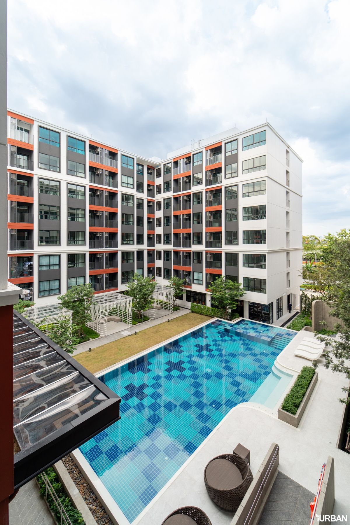 For RentCondoRama9, Petchburi, RCA : 🔥Urgent for rent, new room ready to move in, Niche Mono Rama 9 Condo, project has MRT transportation to Cultural Center. Rent starts at 13,200 baht/month, accepting both Thais and foreigners (6 month / 1 year rental contract) RentNex By Sena