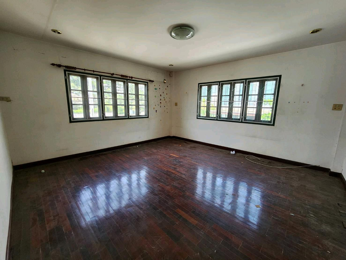 ให้เช่าที่ดินสุขุมวิท อโศก ทองหล่อ : ประกาศให้เช่าที่ดิน พร้อมสิ่งปลูกสร้าง ทองหล่อ & พร้อมพงษ์