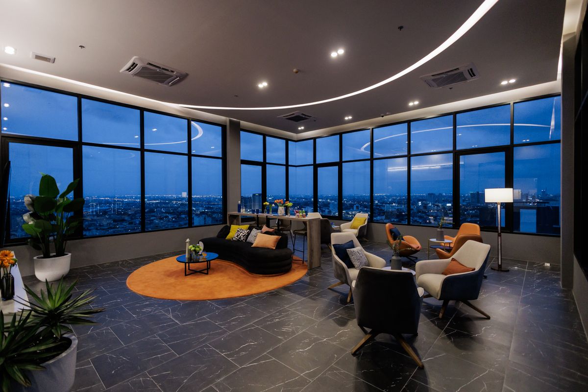 For RentCondoRamkhamhaeng, Hua Mak : 🔥Urgent rent, new room ready to move in 🔥Niche Mono Ramkhamhaeng Condo. The project has a shuttle to Ramkhamhaeng University / BTS Lam Sali Intersection. Rent starts at 16,200 baht/month, accepting both Thais and foreigners (with 6 month / 1 year rental c