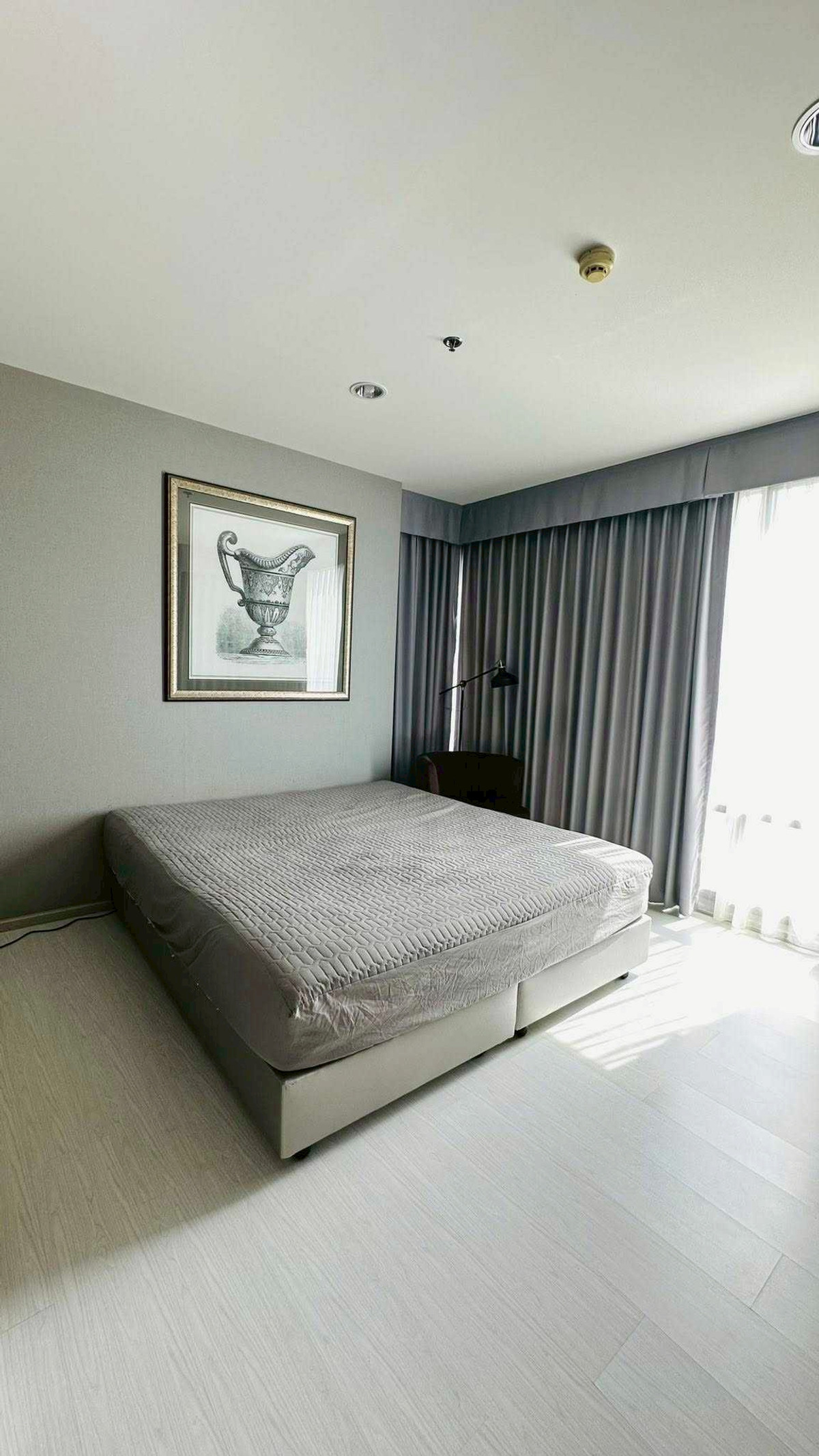 For RentCondoSukhumvit, Asoke, Thonglor : Rhythm sukumvit 42 condo, beautiful furniture Ready to rent