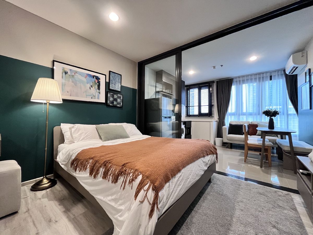 For RentCondoRatchadapisek, Huaikwang, Suttisan : Special price ** XT Huai Khwang 1 bed, 1 large bathroom with Walkincloset.