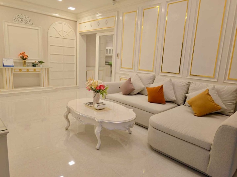 ขายบ้านบางนา แบริ่ง ลาซาล : ขายบ้านหรูระดับ Top Class หมู่บ้าน นาราสิริ บางนา 398 ตร.ม.