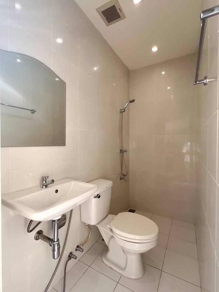 ขายบ้านลาดพร้าว เซ็นทรัลลาดพร้าว : ขายบ้านหรู โครงการ Atitude Mastery พหลโยธิน 24  ทำเลดีมาก ใกล้  central ลาดพร้าว ถนนพหลโยธิน, แขวงจตุจักร, เขตจตุจักร, กรุงเทพ