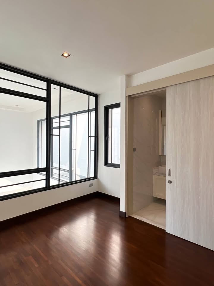 ขายบ้านลาดพร้าว เซ็นทรัลลาดพร้าว : ขายบ้านหรู โครงการ Atitude Mastery พหลโยธิน 24  ทำเลดีมาก ใกล้  central ลาดพร้าว ถนนพหลโยธิน, แขวงจตุจักร, เขตจตุจักร, กรุงเทพ