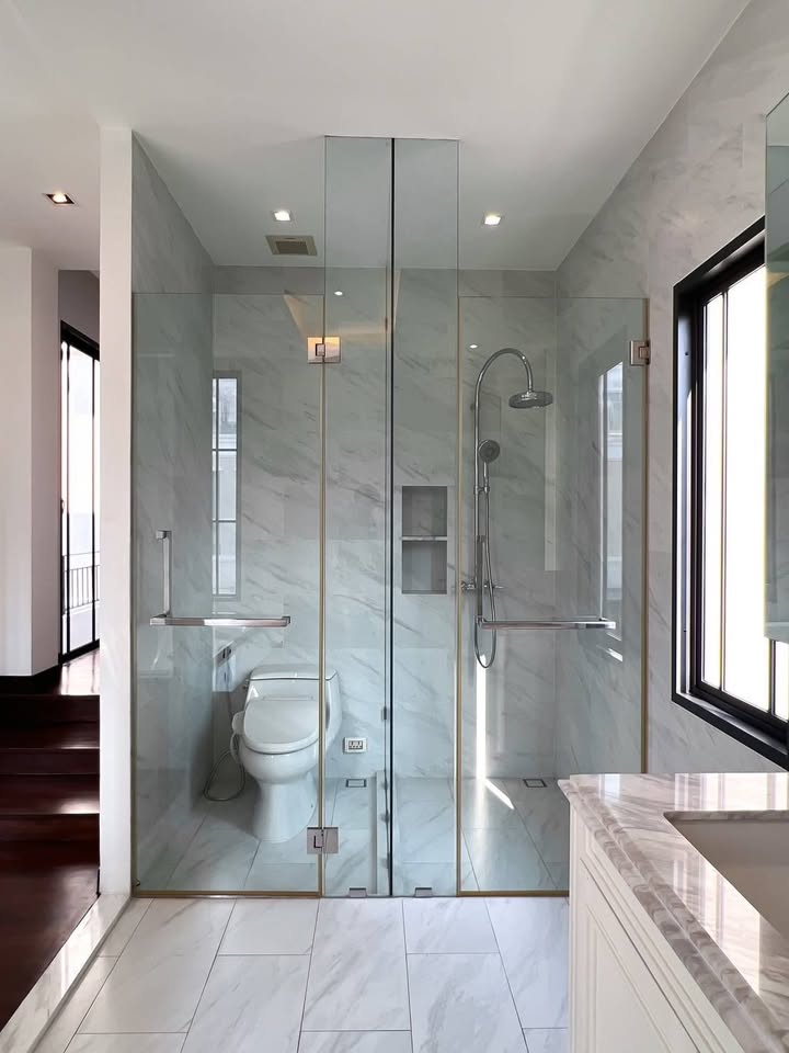 ขายบ้านลาดพร้าว เซ็นทรัลลาดพร้าว : ขายบ้านหรู โครงการ Atitude Mastery พหลโยธิน 24  ทำเลดีมาก ใกล้  central ลาดพร้าว ถนนพหลโยธิน, แขวงจตุจักร, เขตจตุจักร, กรุงเทพ