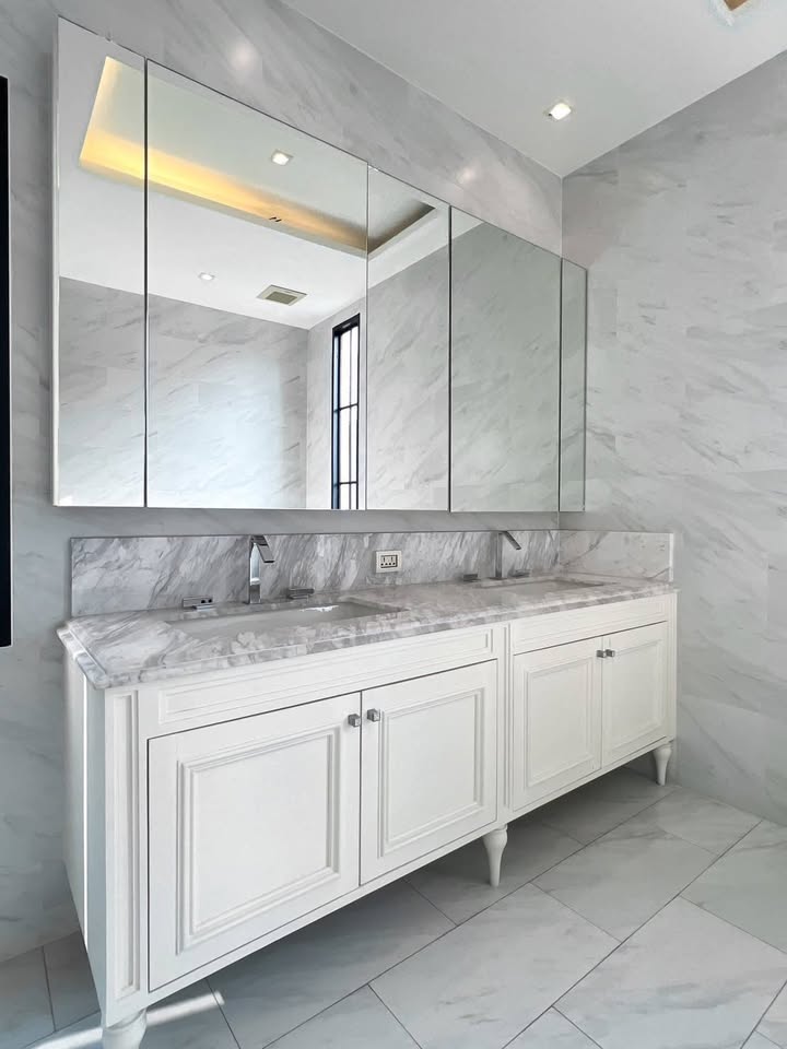 ขายบ้านลาดพร้าว เซ็นทรัลลาดพร้าว : ขายบ้านหรู โครงการ Atitude Mastery พหลโยธิน 24  ทำเลดีมาก ใกล้  central ลาดพร้าว ถนนพหลโยธิน, แขวงจตุจักร, เขตจตุจักร, กรุงเทพ