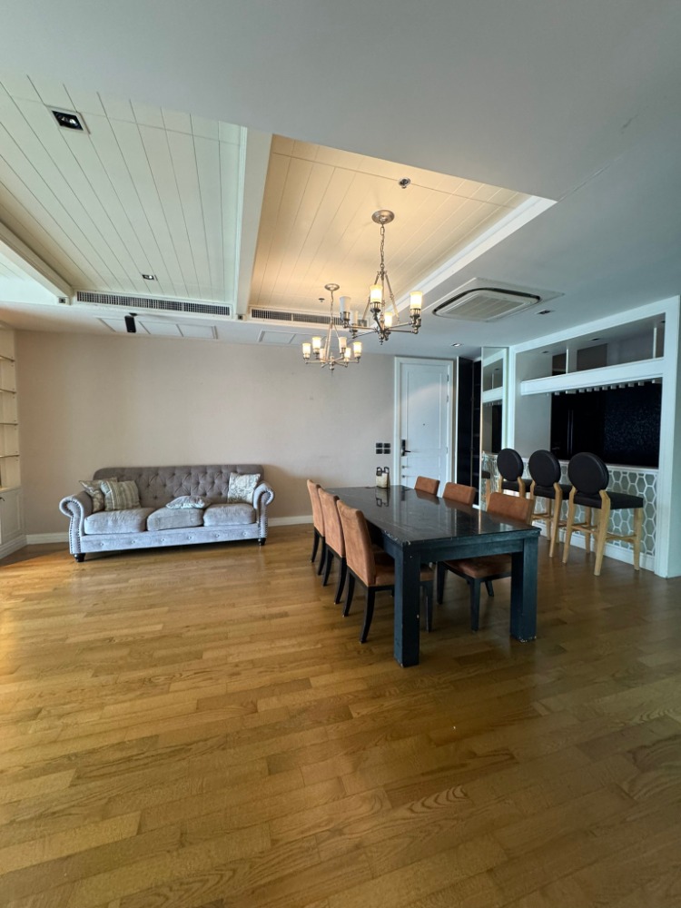 For RentCondoSukhumvit, Asoke, Thonglor : LTHC11920 - The Madison for Rent Size 223 SQ.M. 3 Beds 3 Baths Near BTS Phong Only 120K/Month