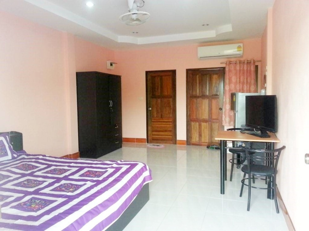 For SaleHotel&Apartment BusinessPattaya, Bangsaen, Chonburi : 8 apartments for sale and 1 house, size 125 sq.m., Soi Sukhumvit-Pattaya 83, Chon Buri