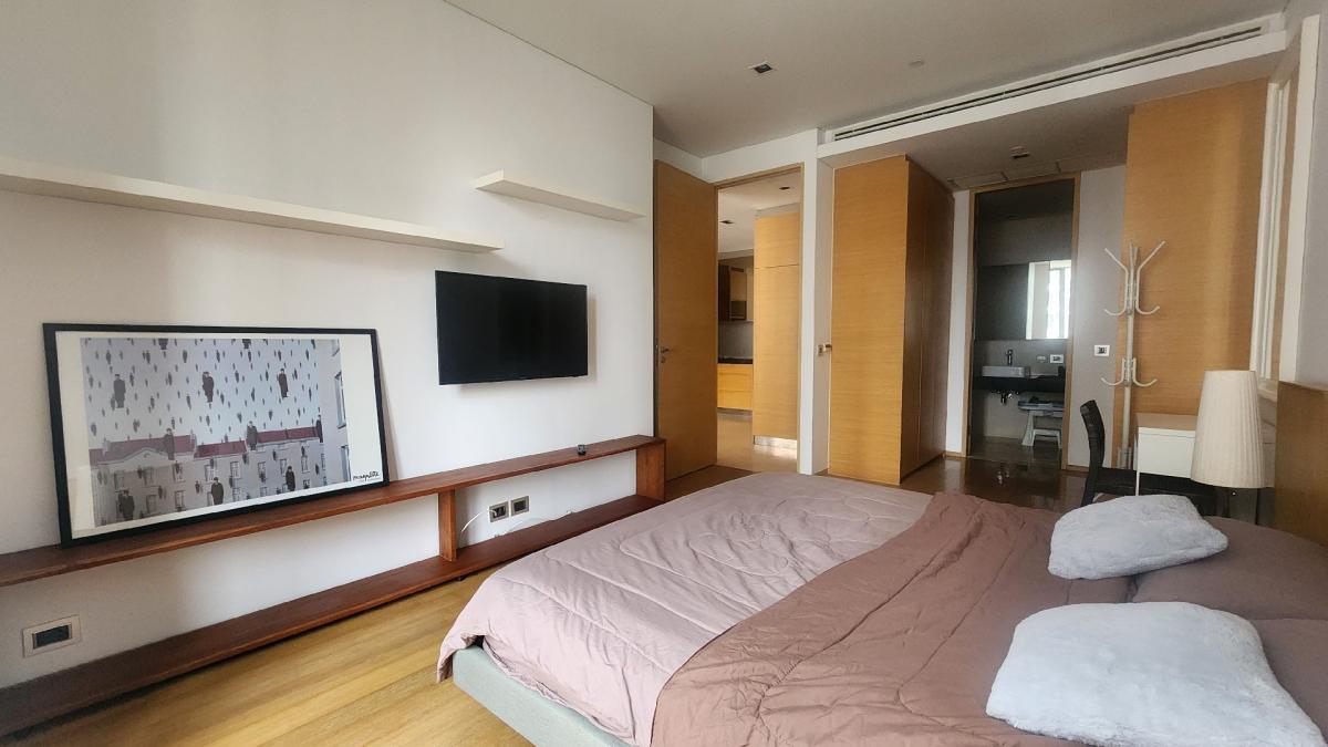 ให้เช่าคอนโดสีลม ศาลาแดง บางรัก : Saladaeng Residences | 1 ห้องนอนให้เช่า ห้องใหญ่ วิวโล่ง น่าอยู่ ตกแต่งเรียบร้อย ทำเลสะดวกใจกลางศาลาแดง