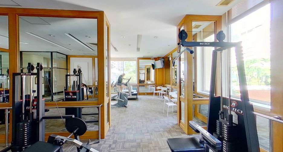 ขายคอนโดวิทยุ ชิดลม หลังสวน : (เจ้าของอยากขาย) Langsuan ville บนถนนหลังสวน 2ห้องนอน 164ตรม ชั้นสูง ราคาดี 27ล้านบาท สนใจติดต่อฝ่ายขายนะคะ