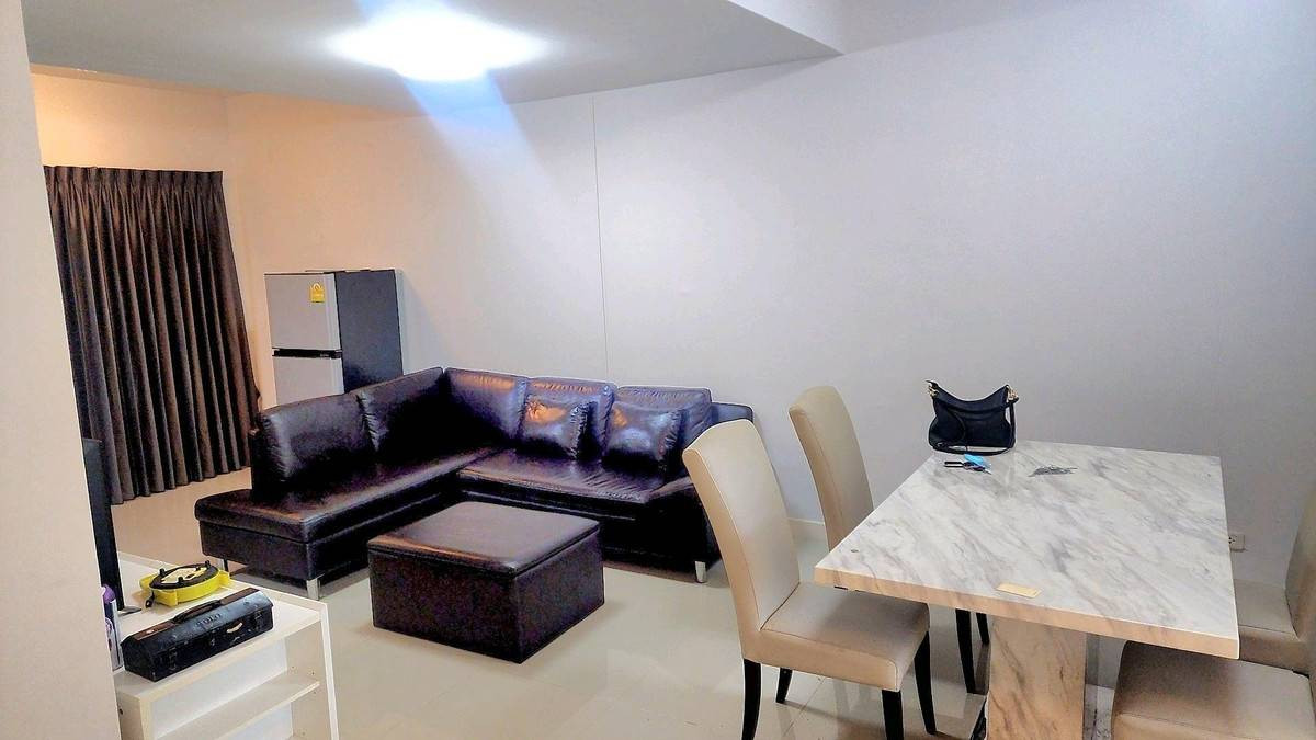 For RentTownhomePattanakan, Srinakarin : Rent a townhome, The Connect Phatthanakan 38, only 8 minutes near Thanya Park