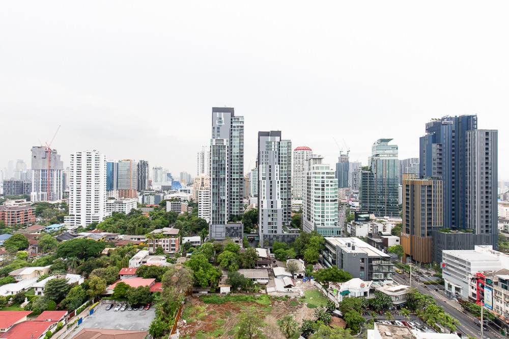 For RentCondoSukhumvit, Asoke, Thonglor : 💥DL-6932💥HQ Thonglor 👉Line : @meecondo