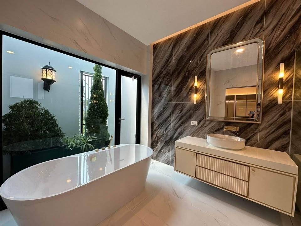 For RentHousePattanakan, Srinakarin : Nantawan Rama9-New Krungthep Kreetha for Rent