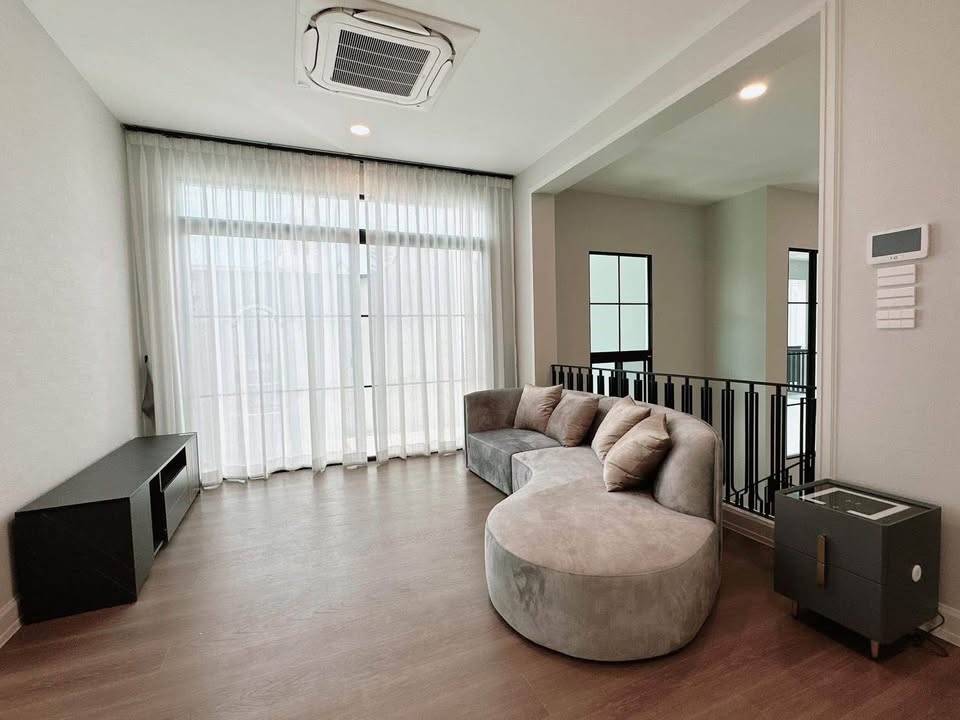 For RentHousePattanakan, Srinakarin : Nantawan Rama9-New Krungthep Kreetha for Rent