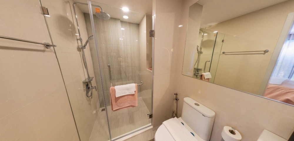 ขายดาวน์คอนโดพัทยา บางแสน ชลบุรี สัตหีบ : ขายดาวน์ 200,000 บาท คอนโด The Origin Place ติดถนนลงหาดบางแสน ห้องใหญ่ ชั้น8