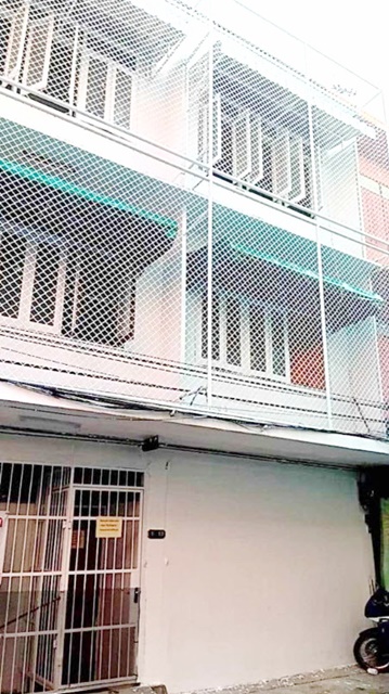 For RentShop HouseWongwianyai, Charoennakor : BTS TalatPhlu 1.9km. for sale-rent 11Units commercial building 3-storey 2units 28sq.wa. Indy Market
