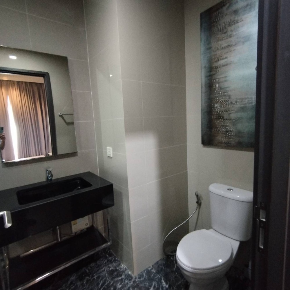 For SaleCondoSukhumvit, Asoke, Thonglor : 🔥 Edge Sukhumvit 23 Luxury Condo in the heart of Asoke, beautiful view, 24th floor, good price! 🔥