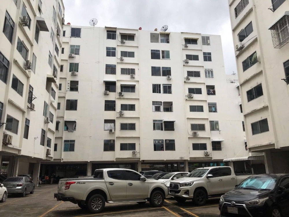 For SaleCondoChaengwatana, Muangthong : Poolthip Condo House Chaengwattana - Condo with 8 floors, only 890,000 baht