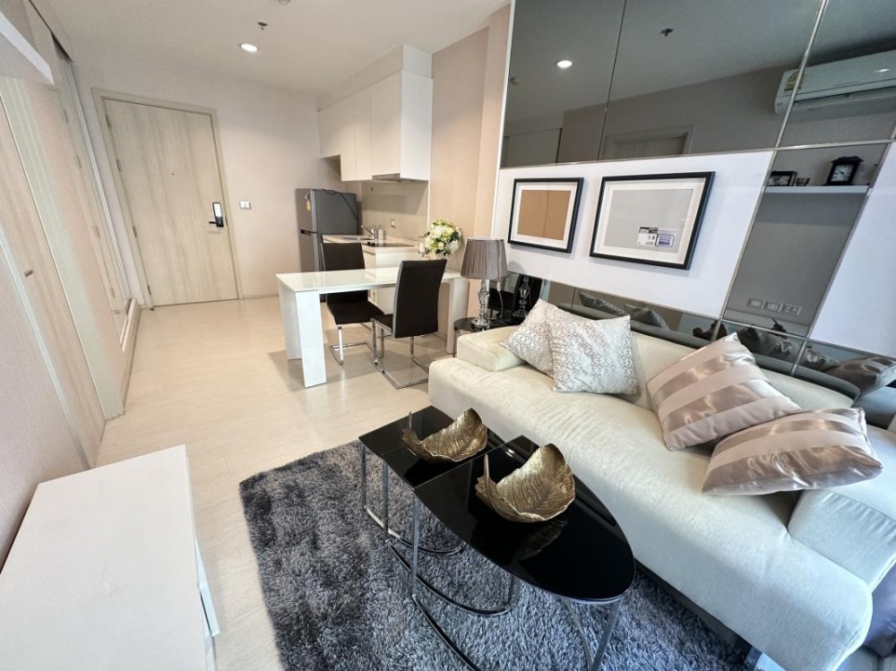 ให้เช่าคอนโดสุขุมวิท อโศก ทองหล่อ : Rhythm Sukhumvit 42