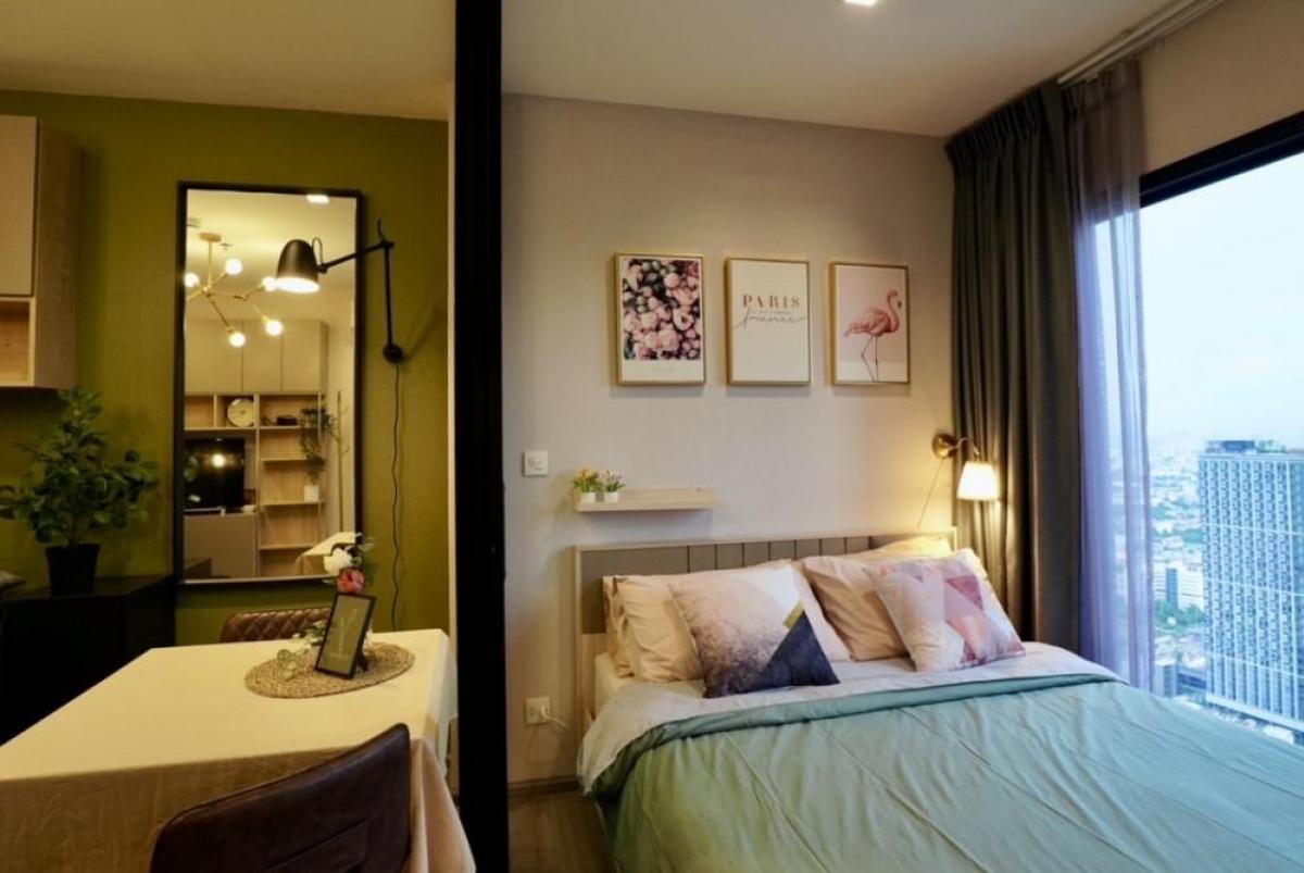 For RentCondoRattanathibet, Sanambinna : Newly Renovated Room. !! Condo for rent The Politan Rive 📍 next to the Chao Phraya River, 51 floor, beautiful view‼ ️ The corner room saw a very beautiful river view.