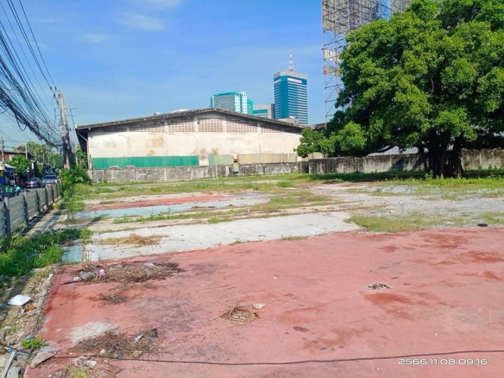 ขายที่ดินคลองเตย กล้วยน้ำไท : Land for sale behind Rama 4, area 3-0-16 Sq.w (S03-1961)
