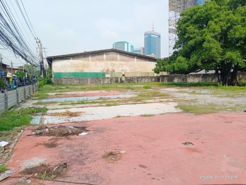 ขายที่ดินคลองเตย กล้วยน้ำไท : Land for sale behind Rama 4, area 3-0-16 Sq.w (S03-1961)