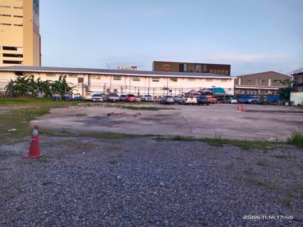 ขายที่ดินคลองเตย กล้วยน้ำไท : Land for sale behind Rama 4, area 3-0-16 Sq.w (S03-1961)