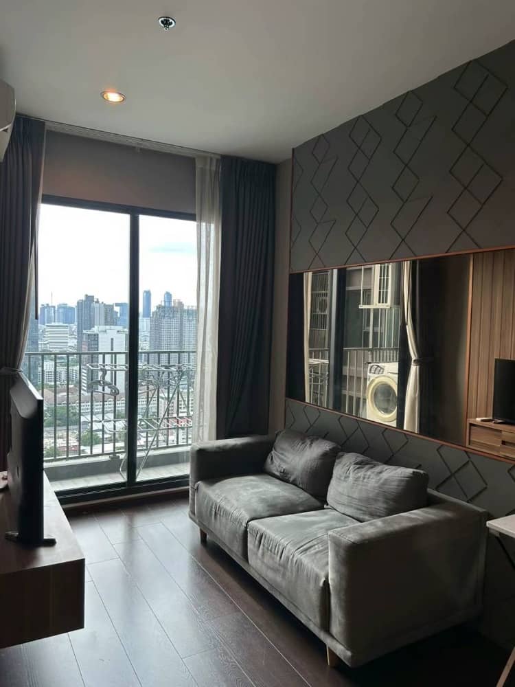 ขายคอนโดสุขุมวิท อโศก ทองหล่อ : ขายด่วน 📍 C Ekkamai 📍 เฟอร์นิเจอร์ built-in ตกแต่งสวย เครื่องใช้ไฟฟ้าครบ ใกล้ BTS เอกมัย(PS57185)