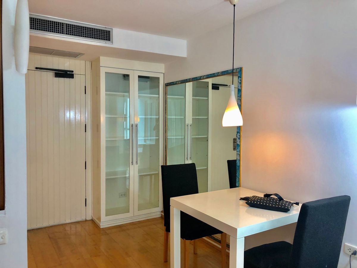 For SaleCondoRatchathewi,Phayathai : Noble House 67 sq.m.  Eng 中 日 Please add LINE ID @806qphgn o8415o5483