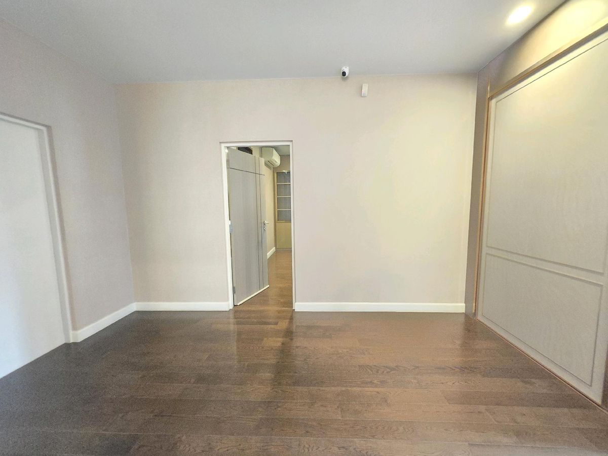 For SaleHousePattanakan, Srinakarin : Setthasiri, the most personal evolution, the only house in the alley is not attached to anyone 16.5 million 🚩