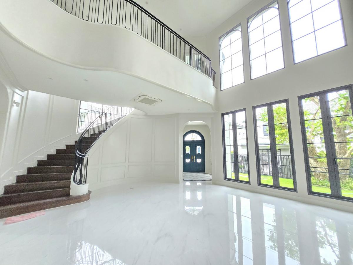 For SaleHousePattanakan, Srinakarin : Hot‼ ️ Narasiri, Krungthep Kreetha, a new house with personal fir and private elevator