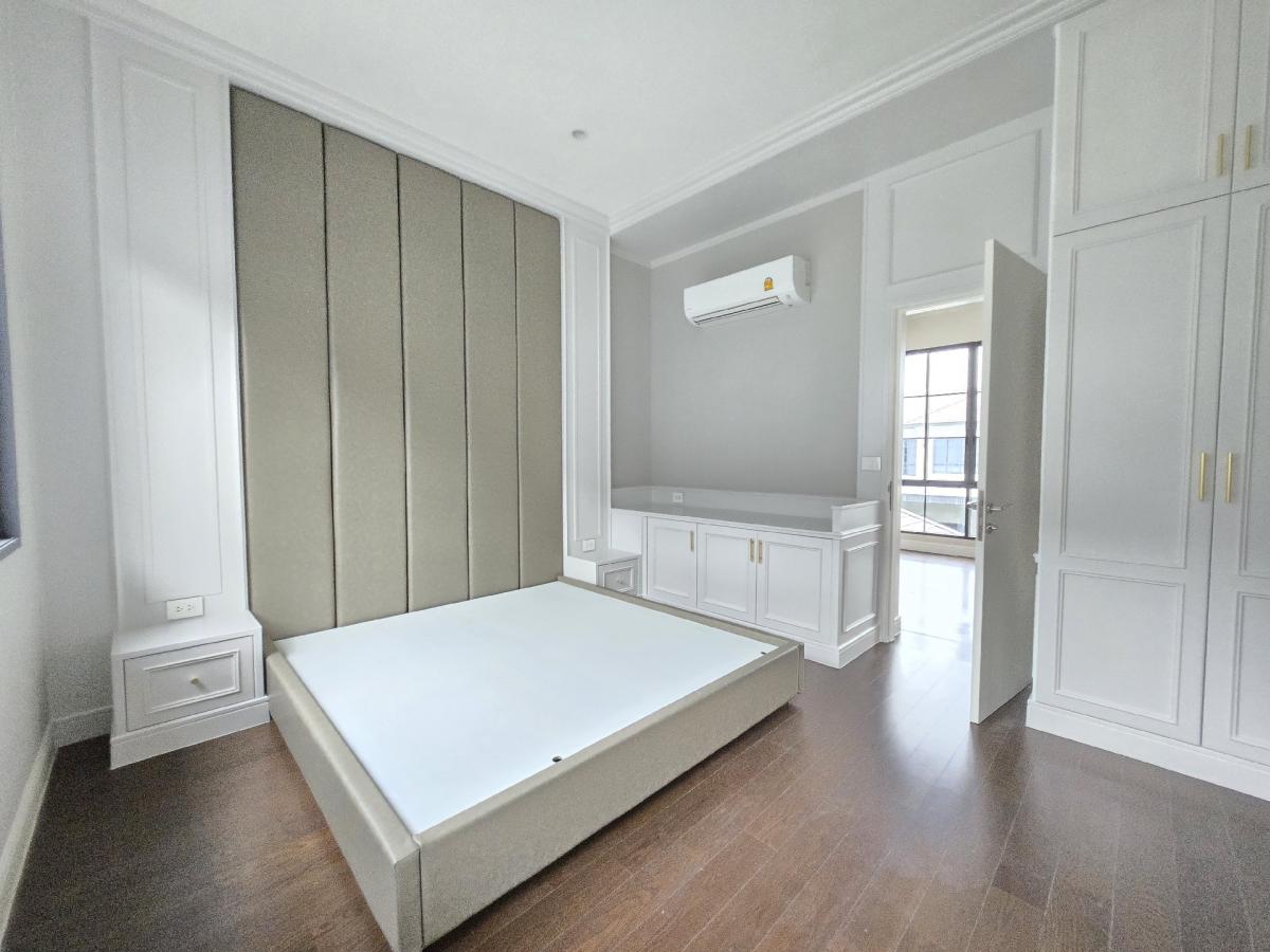 For SaleHousePattanakan, Srinakarin : Hot‼ ️ Narasiri, Krungthep Kreetha, a new house with personal fir and private elevator