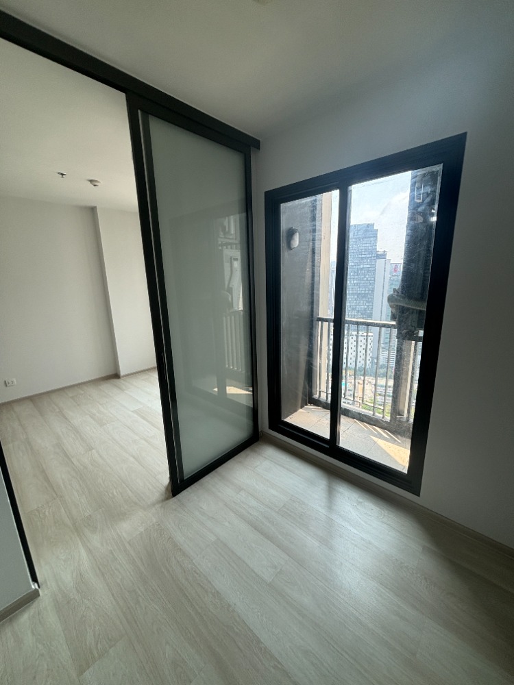 ขายคอนโดวิทยุ ชิดลม หลังสวน : 🚨 Foreign Quota | Life One Wireless 1Bed 35.34 ตร.ม. ชั้นสูง | Cash Deal Only เงินสดเท่านั้น