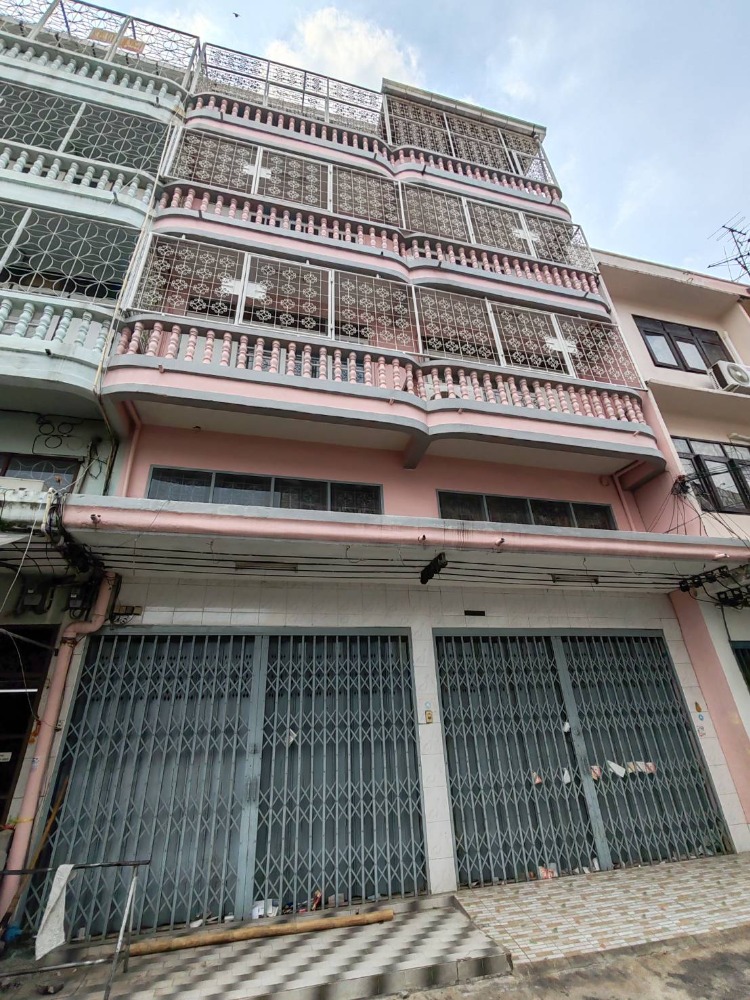 For SaleShop HouseWongwianyai, Charoennakor : For Sale: 3.5-Story Commercial Townhouse with Rooftop in Prime Location – Charoen Nakhon 48! Best Price !! Near Major Business Hubs, Perfect for Home Office, Residence, or Investment!