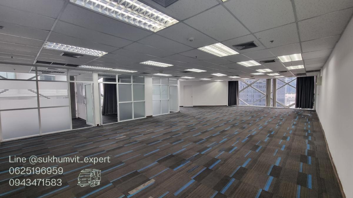 For RentOfficeSukhumvit, Asoke, Thonglor : Asoke for rent, office, floor 12A 210 sq.m., 650 baht, elegant, decorated, ready to move in