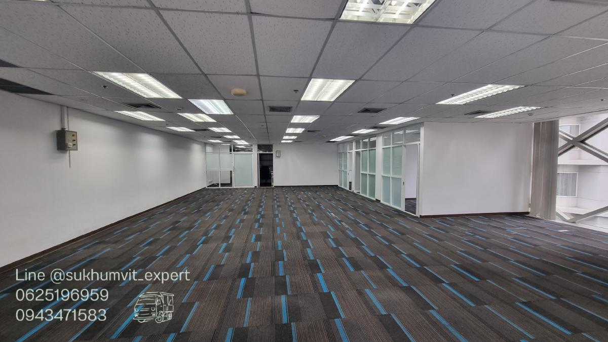 For RentOfficeSukhumvit, Asoke, Thonglor : Asoke for rent, office, floor 12A 210 sq.m., 650 baht, elegant, decorated, ready to move in