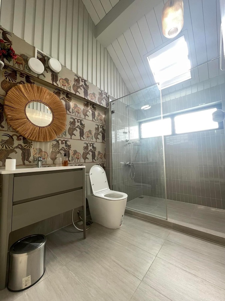 ขายบ้านสาทร นราธิวาส : 📢👇ขาย ที่ดิน พร้อม Home office ใจกลางเมือง ใกล้ แหล่งเศรษฐกิจ และ ร้านอาหารดัง มากมาย บนพื้นที่ใหญ่ 381 ตร.ว ทรง สี่เหลี่ยมผืนผ้า